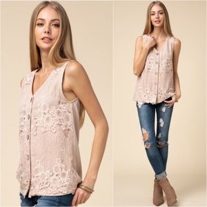 - Entro pinkish beige,cool,sleeveless top w/lace front overlay. 100% Polyester